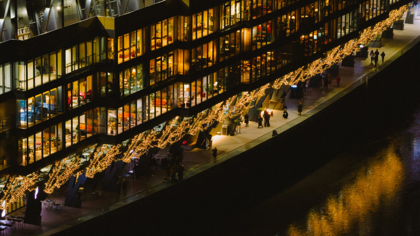 fulham pier hotel with christmas lights