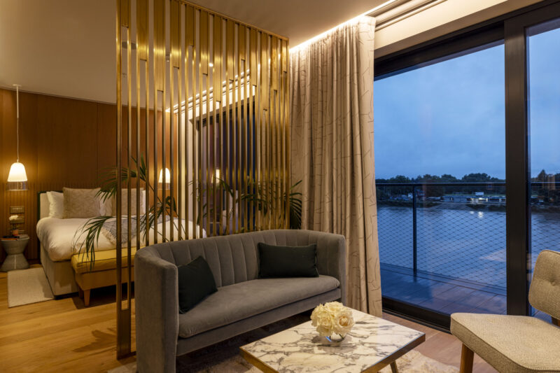 Junior Suite – Night Time